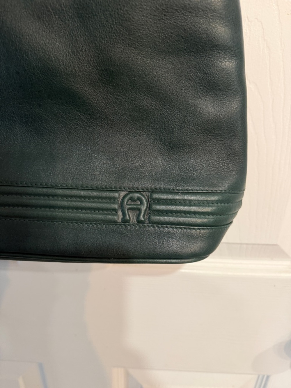 Elegant Green Shoulder Bag with Gold Ring Accents Etienne Aigner Vintage - Picture 5 of 9